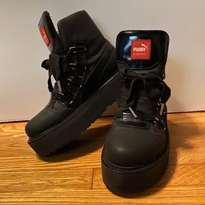 ‼️SOLD‼️ RIHANNA EYELET FENTY PUMA PLATFORM BOOTS